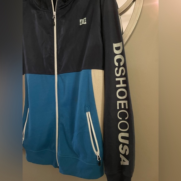 DC SHOE CO USA full-zip jacket - Picture 3 of 9